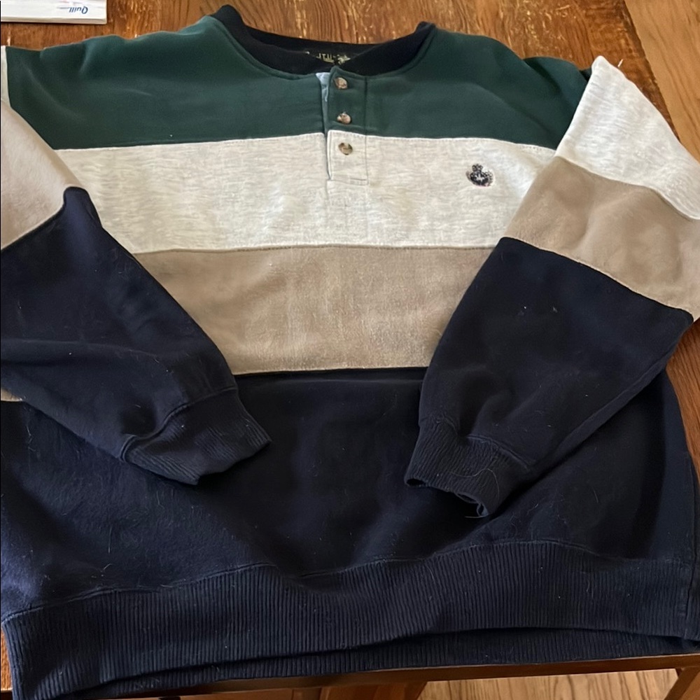 Green and Blue Crewneck Sweater with Color-Block Design